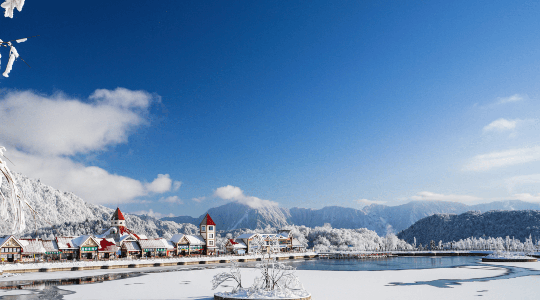西岭雪山景点介绍,自然与人文的完美结合,西岭雪山,自然与人文的绝美交融之旅