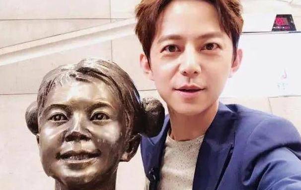 何炅父母的个人资料揭秘,何炅父母个人资料大揭秘