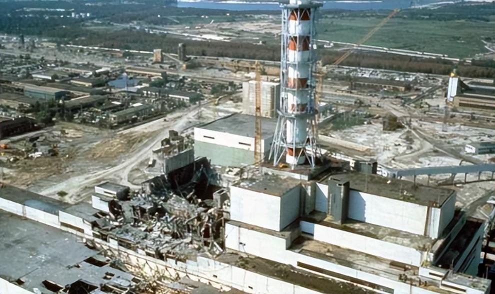 中方回应加拿大向台海派军舰,坚定维护核心利益,呼吁各方保持克制,中方回应加拿大派军舰涉台行动,坚定维护核心利益,呼吁各方保持克制