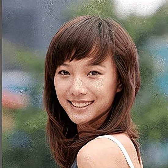 王珞丹个人资料及感情生活揭秘,老公是谁?,王珞丹个人资料及感情生活大揭秘,老公身份揭晓?