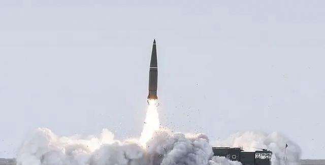 历史与现实交织/交汇点