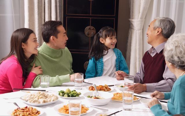 探究70后聊天交友群，一种跨越时空的情感交流与社群认同，跨越时空的情感纽带，探究70后聊天交友群与社群认同的力量