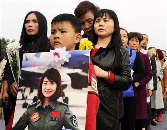 余旭,飞翔的勇士,中国空军之光,余旭,飞翔的勇士,中国空军之骄傲