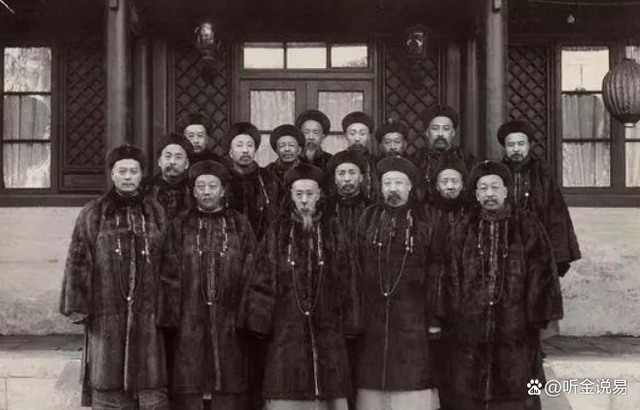 王鼎杰与凤凰军机处,探索军事变革的先锋力量,王鼎杰与凤凰军机处,军事变革先锋力量的探索