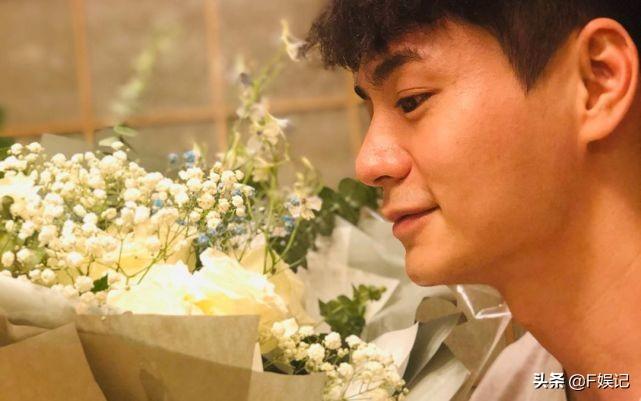 杨怡老公罗仲谦个人资料,揭秘演艺圈的这位魅力男士,杨怡老公罗仲谦个人资料大揭秘,演艺圈魅力男士的传奇故事