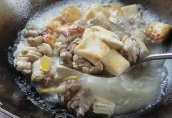 豆腐怎么做好吃——家常豆腐美食制作指南,家常豆腐制作指南,美味豆腐烹饪技巧分享