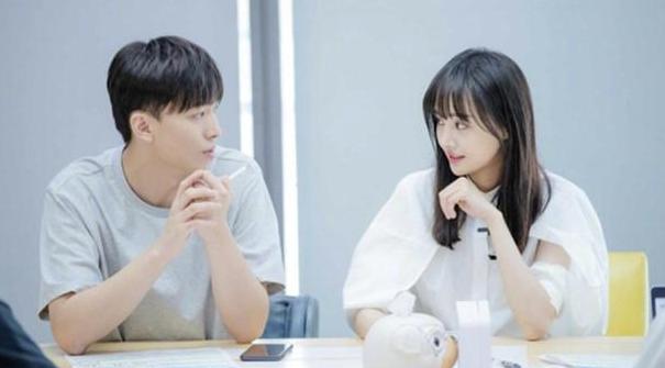 郑爽男友张恒的出生年月,探寻背后的故事与细节,郑爽男友张恒的出生年月,揭秘背后的故事与细节之旅