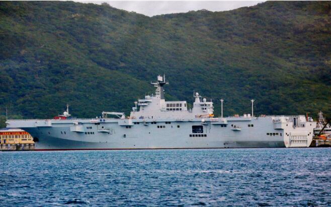 我国第二艘航母的海试,迈向深蓝,展现大国力量,中国第二艘航母海试,迈向深蓝,展现大国力量风采