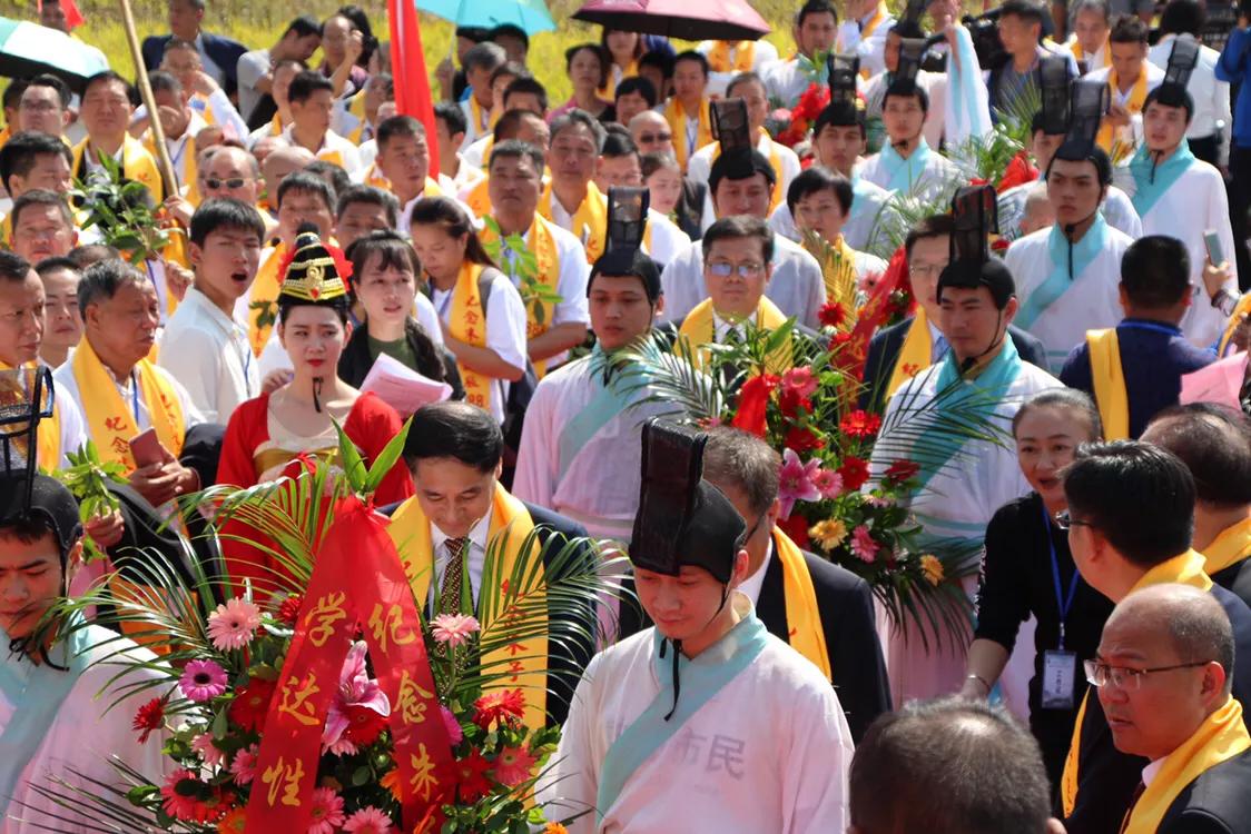 武夷山简介,自然与文化的交融之地,武夷山,自然与文化的完美交融之地简介