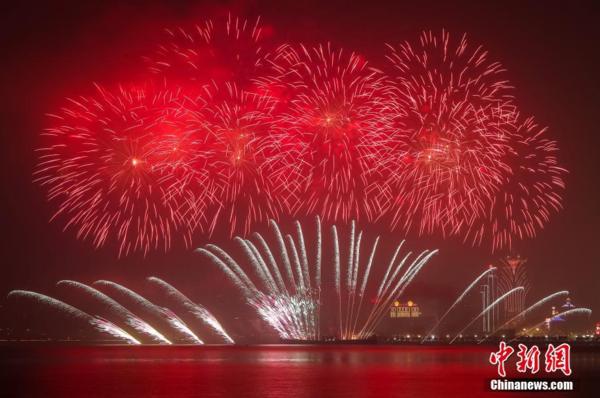 澳门今晚买什么最好,探索博彩、美食与文化的完美结合,澳门博彩、美食与文化探索,今晚的最佳选择揭秘