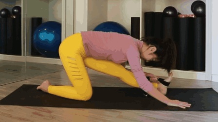 妍式瑜伽初级视频，引领你走进瑜伽世界的启蒙导师，妍式瑜伽初级课程，启蒙导师带你走进瑜伽世界