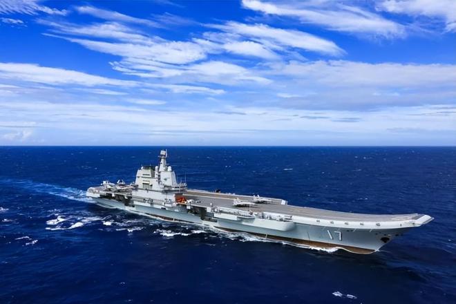 人民海军发展历程，光荣与梦想的见证，人民海军的成长历程，光荣与梦想的见证