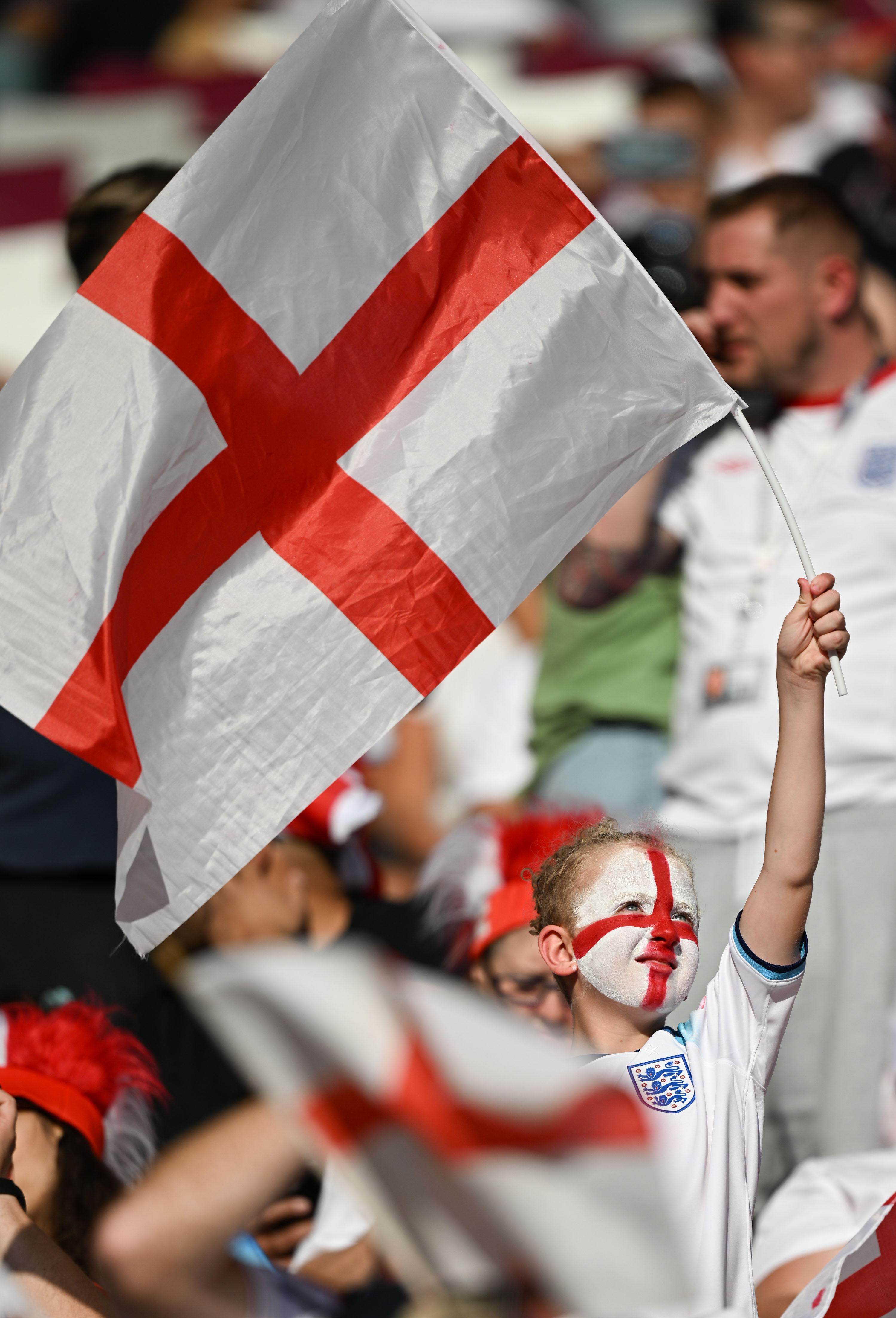 英格兰与伊朗对决的最新消息，一场国际足球界的瞩目之战，英格兰与伊朗对决引爆国际足球界瞩目之战