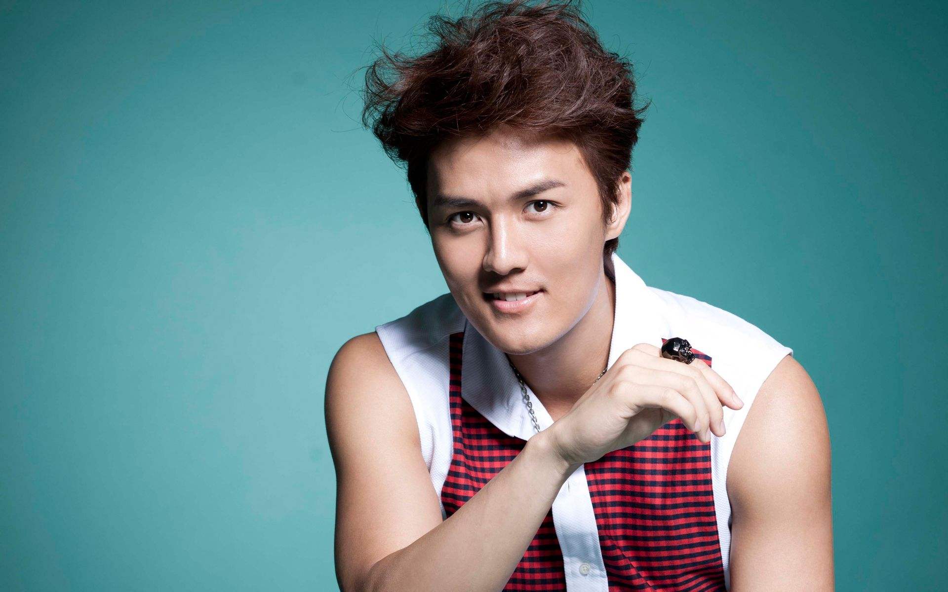 香港吴克群个人资料简介,吴克群香港个人资料简介