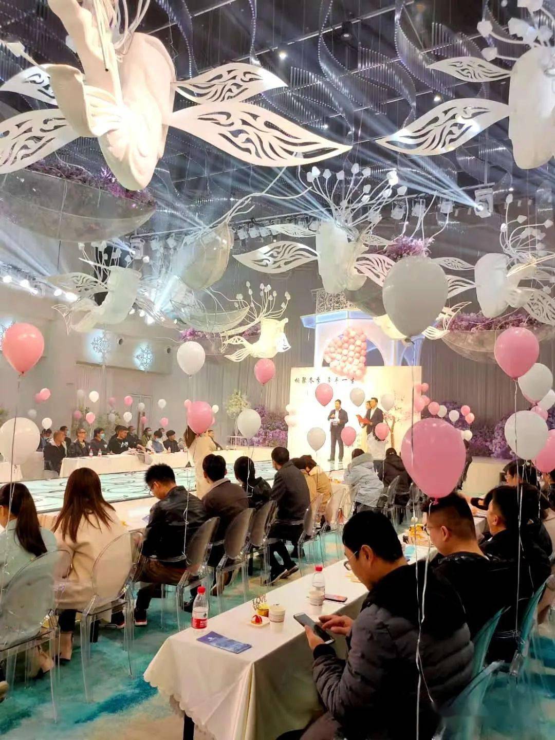 高端人士婚介,搭建精英间的桥梁,高端精英婚介,搭建卓越人士桥梁