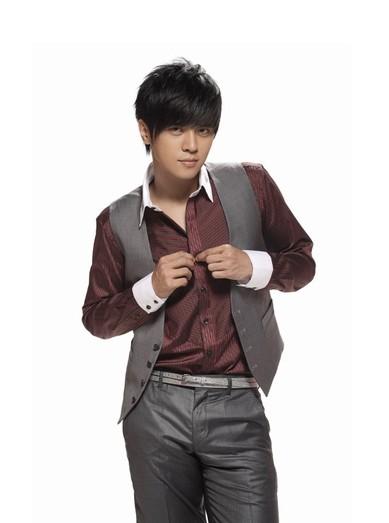 谢霆锋真实身高揭秘,星光的背后数值,谢霆锋真实身高曝光,星光背后的身高数值揭秘