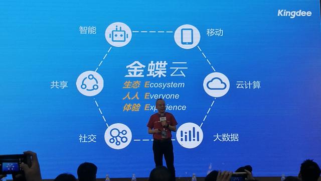 刚刚北京发生大事了，一场历史与现代交织的壮丽篇章，北京，历史与现代的壮丽交织时刻