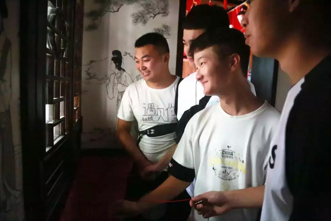 探索交友平台的命名艺术，一个名字背后的故事，揭秘交友平台命名艺术，名字背后的故事探索