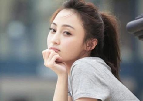 姚笛嫁给了谁——爱情与命运的交织,姚笛的婚姻归宿,爱情与命运的交织之路