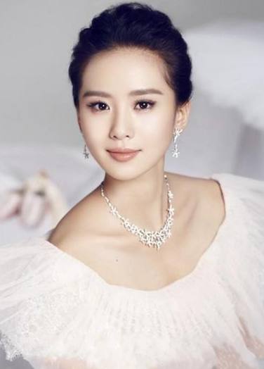 中国女明星名字闪耀的娱乐圈天空,中国女明星闪耀娱乐圈天空的光辉之路