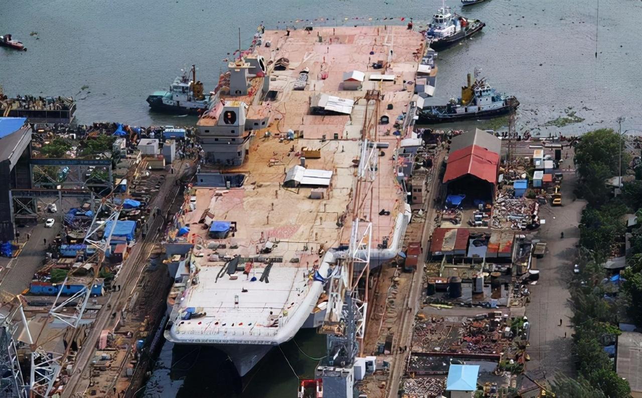 印度人眼中的中国海军新型驱逐舰，055型驱逐舰深度解析，印度视角下的中国海军新型驱逐舰，深度解析055型驱逐舰