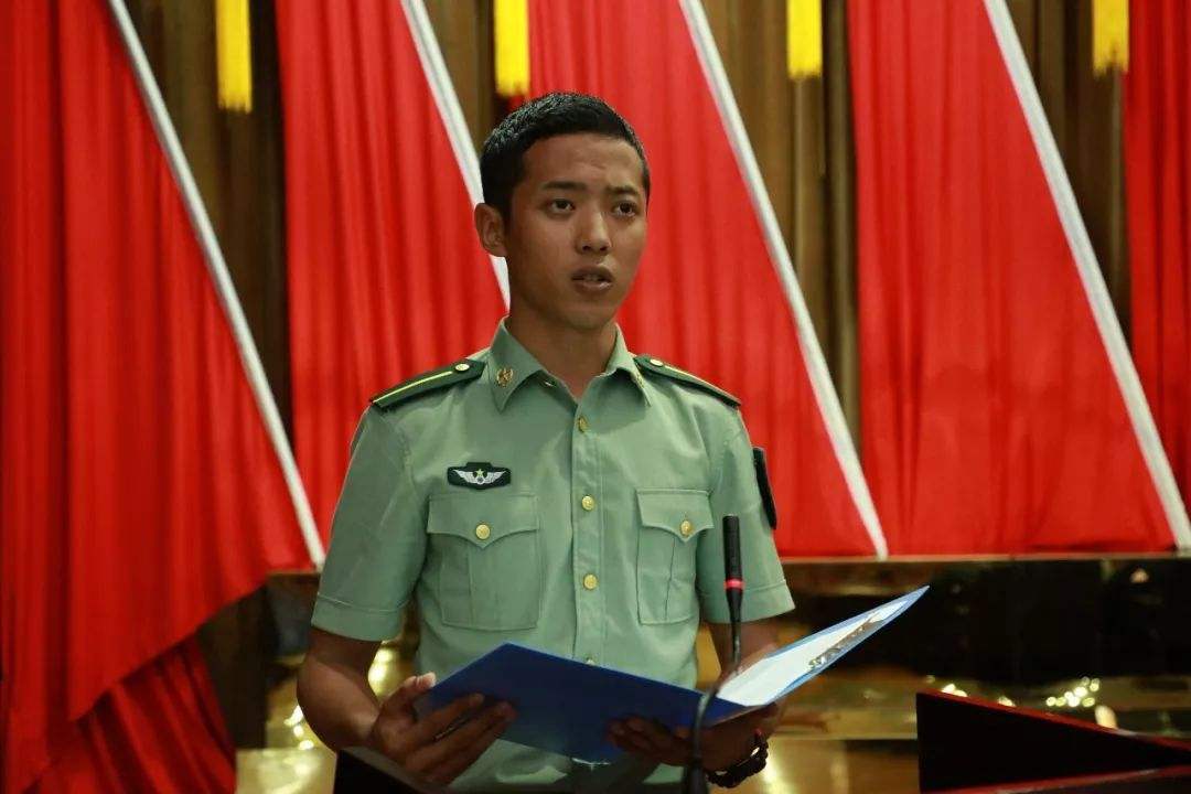 中国海军杨州舰,捍卫海疆,展示大国海军力量,中国海军杨州舰,捍卫海疆,彰显大国海军实力