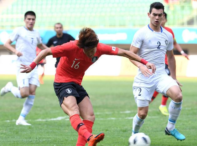 男生登记兵役,强制与否的探讨,男生登记兵役,强制与否的争议探讨