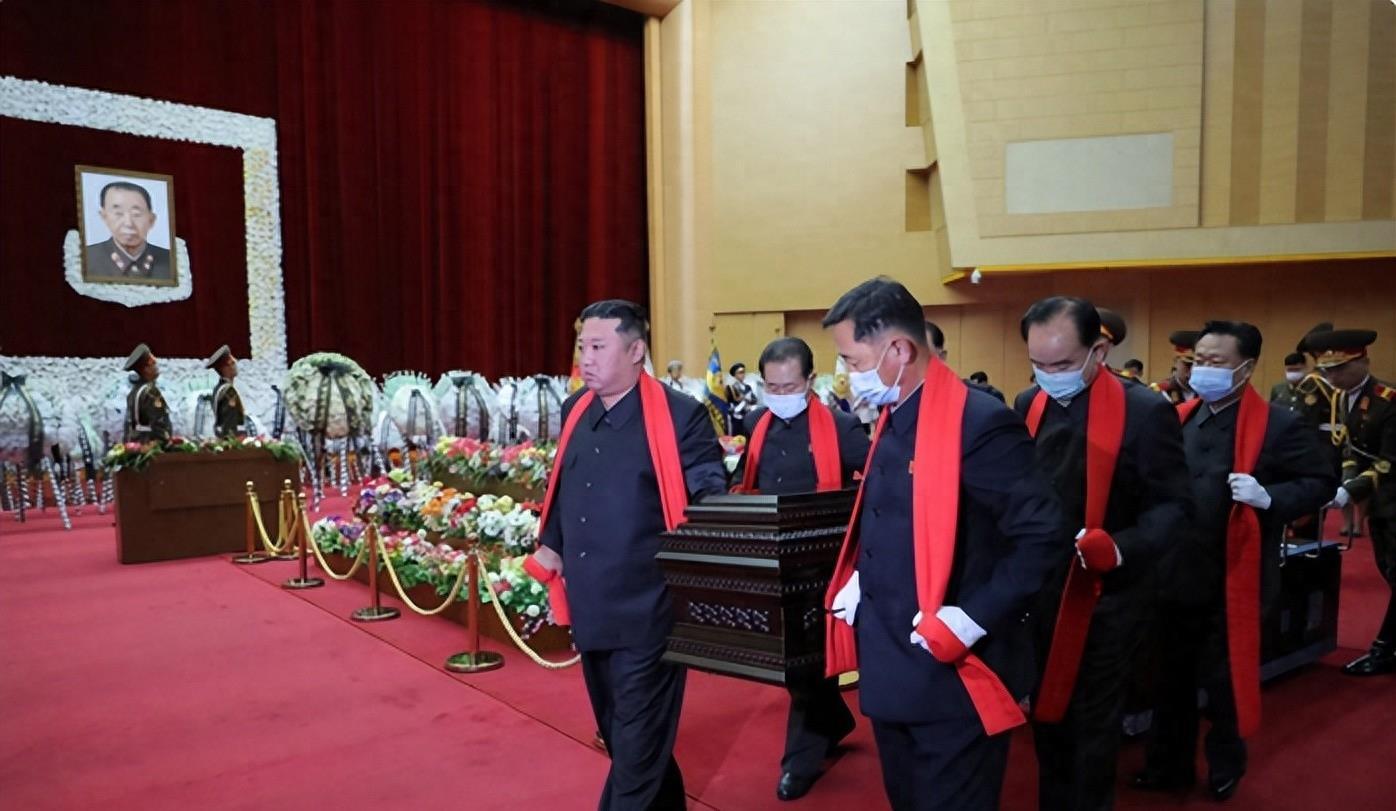 2022年朝鲜阅兵现场播放,展现国家力量与荣耀,2022年朝鲜阅兵展现国家力量与荣耀