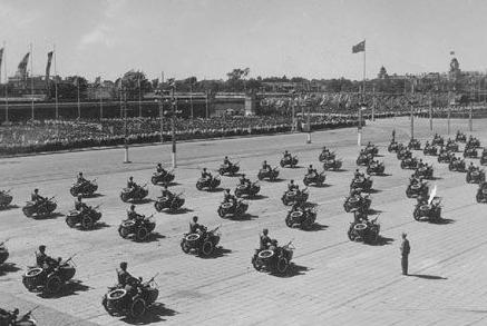 朝鲜阅兵全程,展现力量与荣耀的时刻,朝鲜阅兵盛典,力量与荣耀的展现时刻