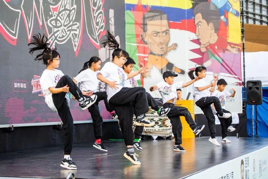 探索新澳门,2024年澳门鸡号的神秘面纱,揭秘澳门鸡号神秘面纱,探索新澳门之旅 2024年展望