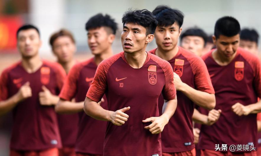 国足最新照片海报,展现团队力量与崭新面貌,国足最新照片海报展现团队力量与全新面貌风采