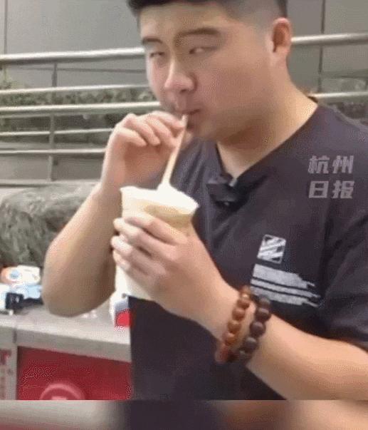 茅台最新消息，引领白酒行业的创新与发展，茅台最新动态，引领白酒行业创新与发展风潮