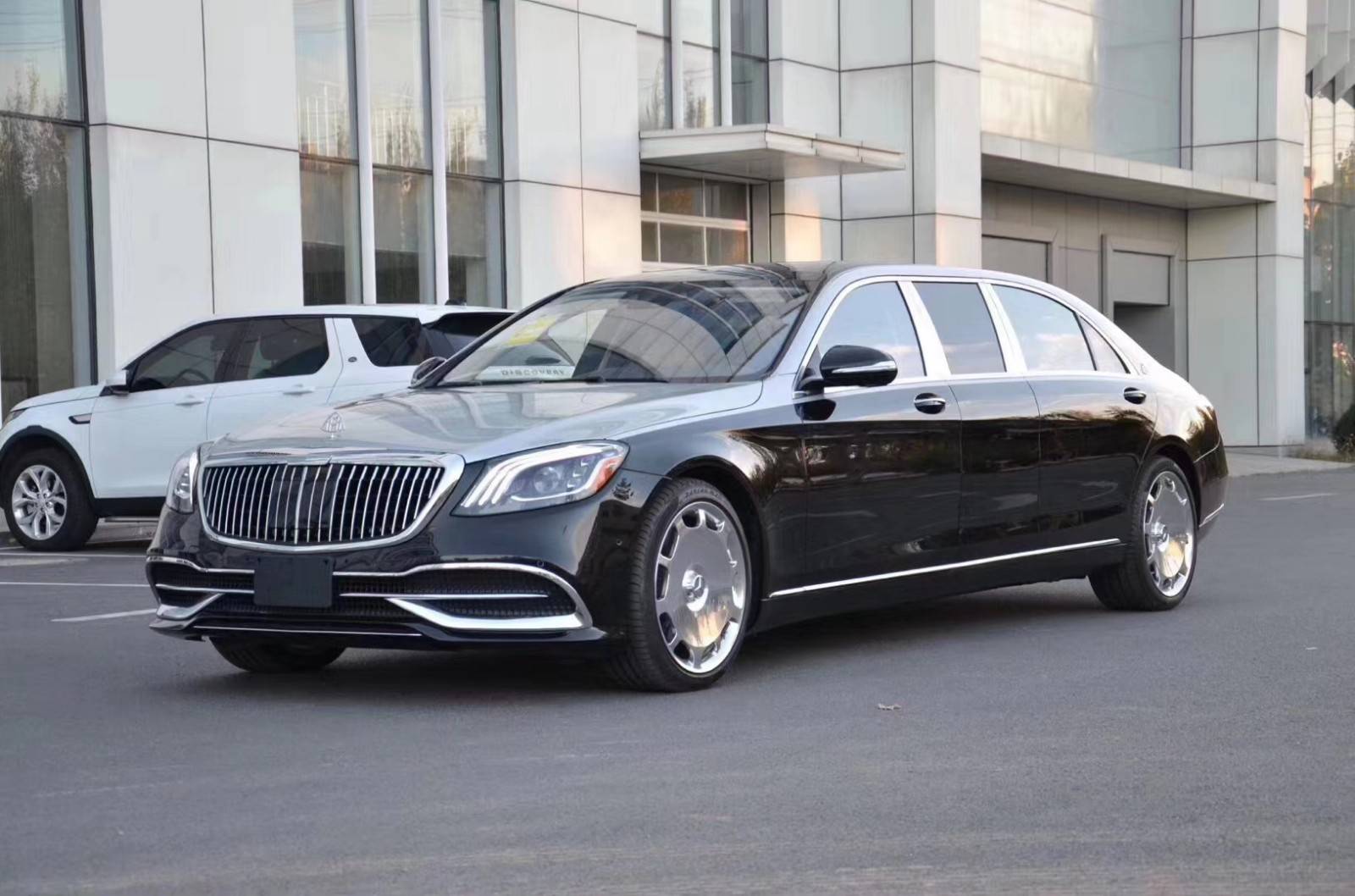 迈巴赫最新款，奢华与科技的完美结合，迈巴赫最新款，奢华与科技的极致融合