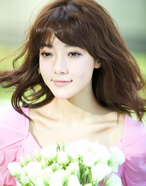 伊人最新时尚风采，伊人时尚风采展，最新潮流尽显魅力