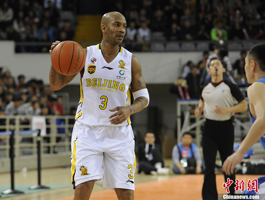 马布里最新消息，篮球界的传奇人物持续闪耀，马布里最新动态，篮球传奇依旧闪耀光芒